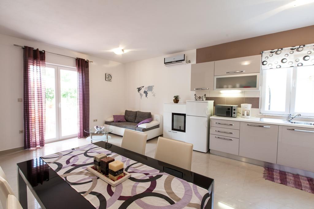 The Golden Island Apartments Krk Town Luaran gambar